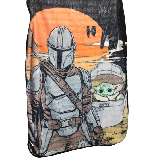 Star Wars Mandalorian Blanket 63x80 - Picture 4 of 4